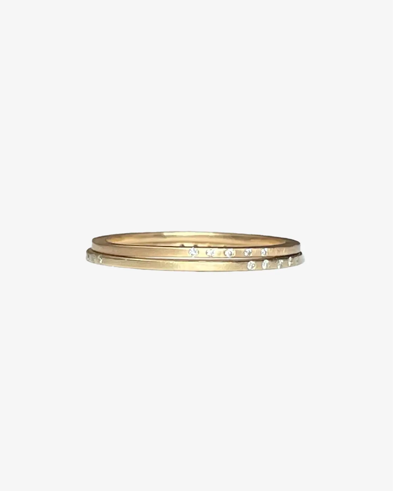 Smal guldring med 5 eller 7 diamanter
