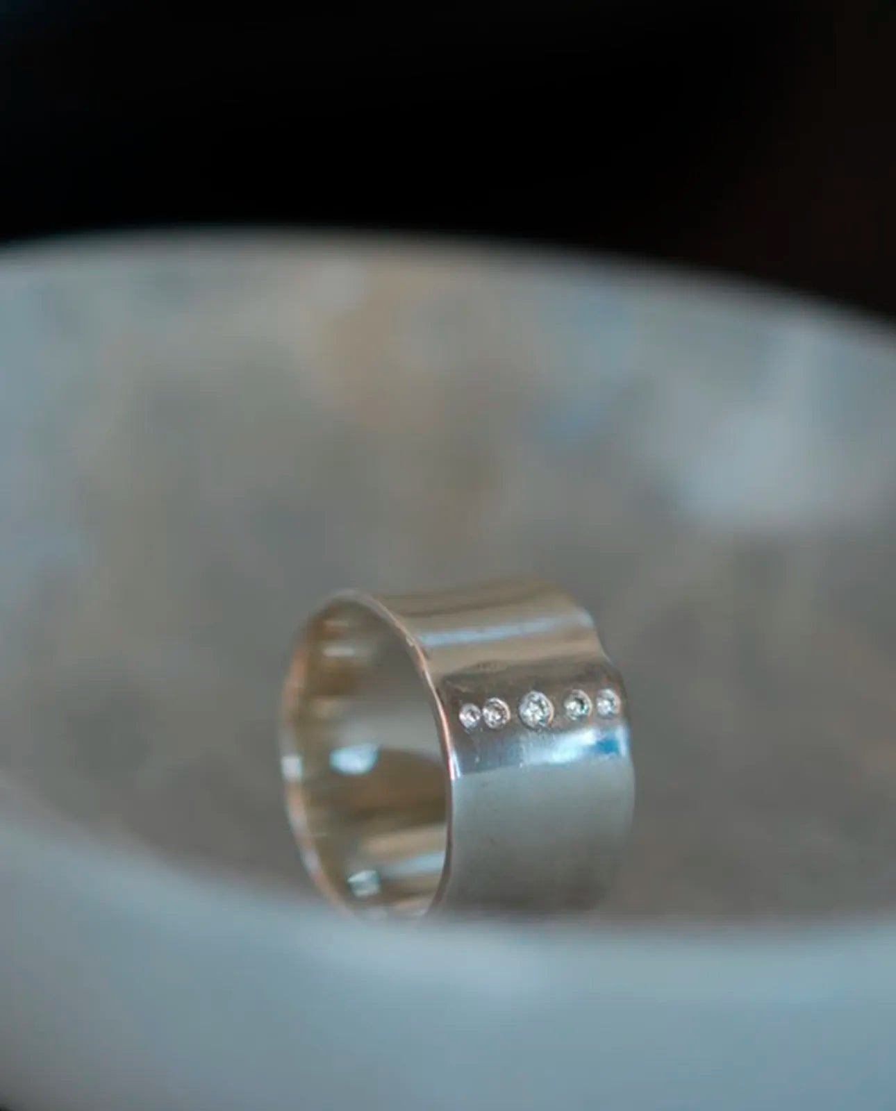 Sterlingsølvring med 5 diamanter