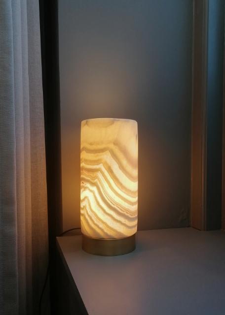 Bordlampe i alabast /13