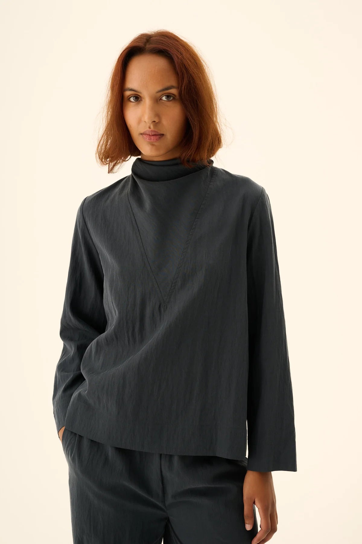 Skjorte - Semira Crinkled Tencel - Dark navy