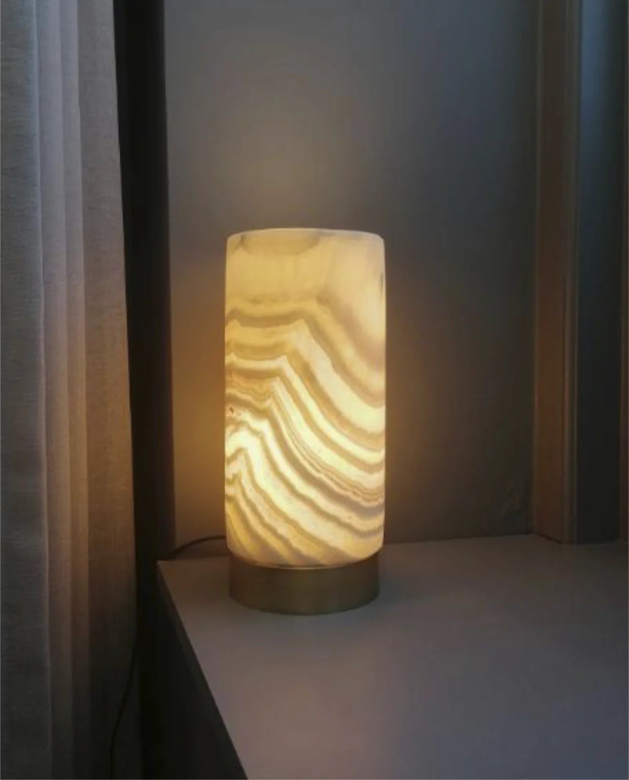 Bordlampe i alabast/17